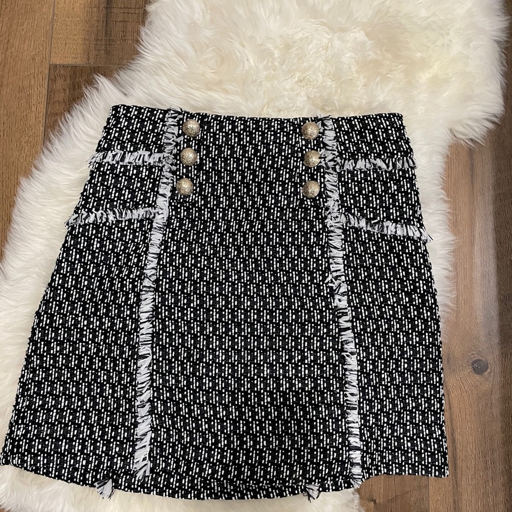 Intermix mini skirt